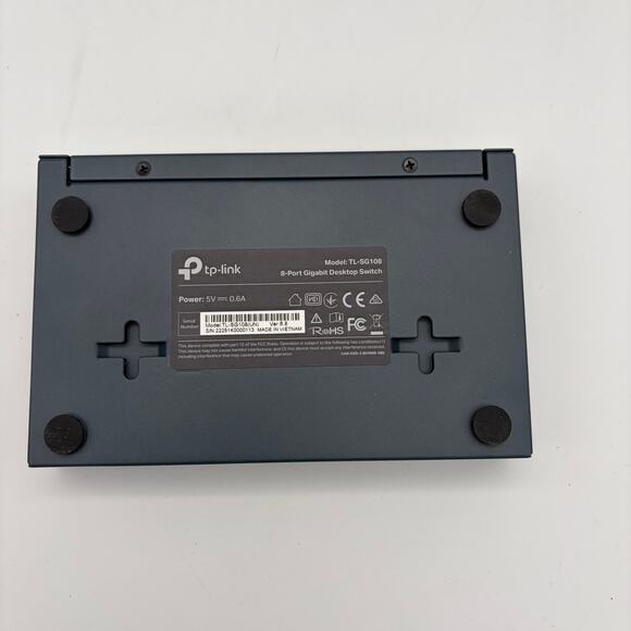 TP-Link TL-SG108 8-Port Gigabit Desktop Switch 5V 0.6A Used - Picture 7 of 7